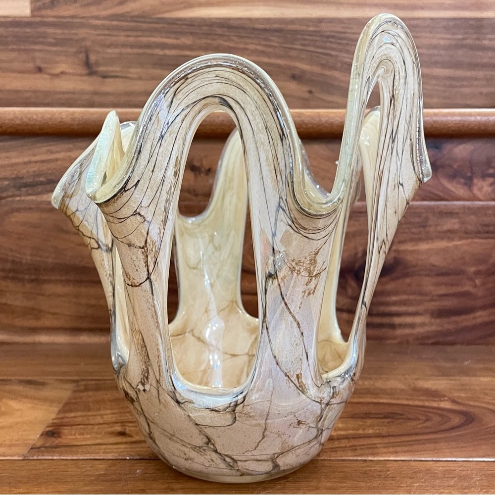 Makora Krosno Jozefina Art Glass Vase Poland Iridescent Scalloped Edges. - Picture 3 of 12